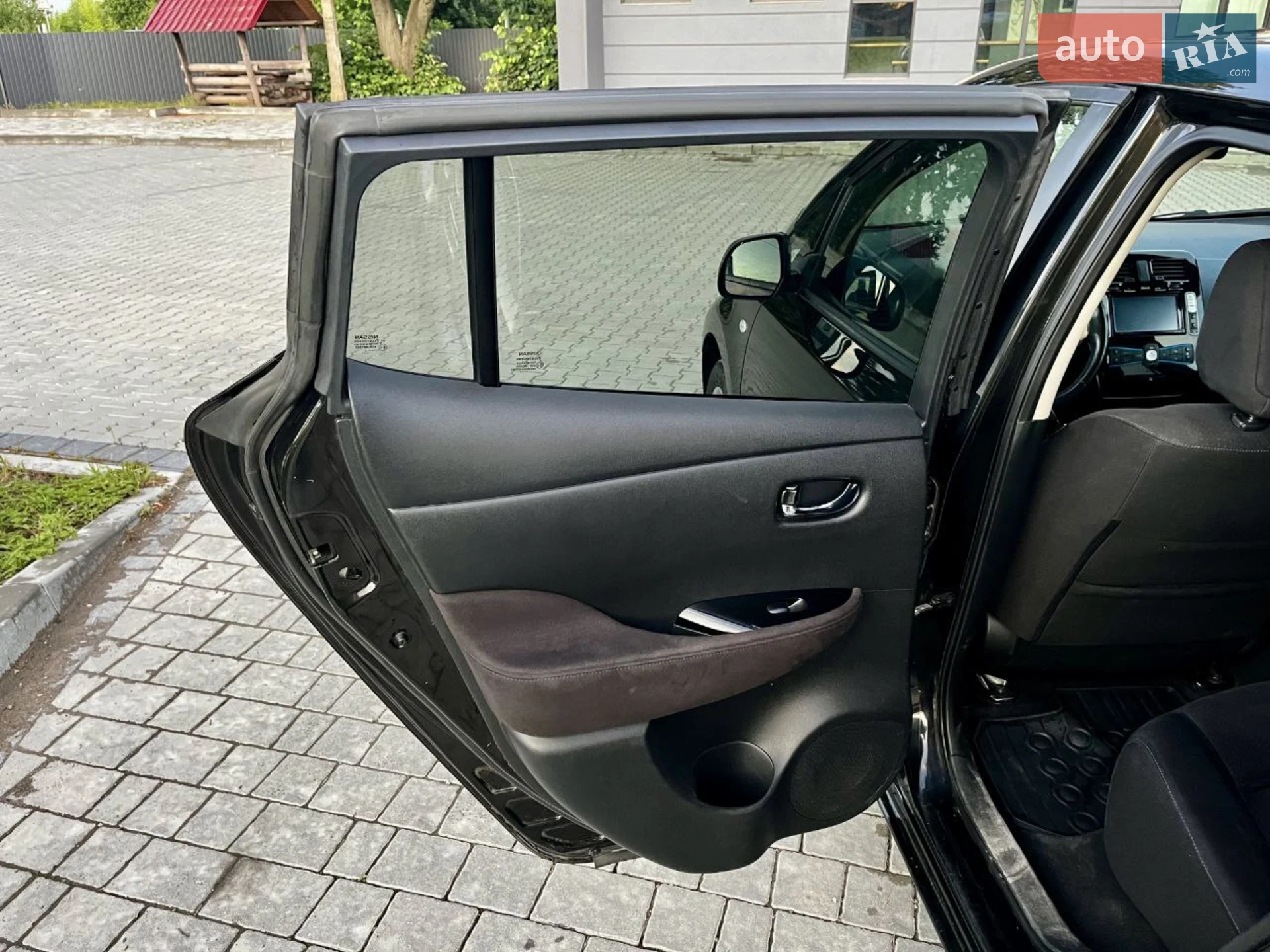 2015 Nissan Leaf - мініатюра 26