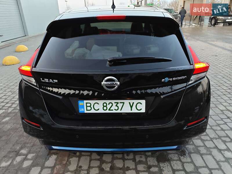 Хетчбек Nissan Leaf 2018 в Мостиській