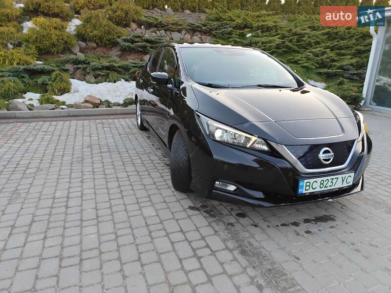 Хетчбек Nissan Leaf 2018 в Мостиській