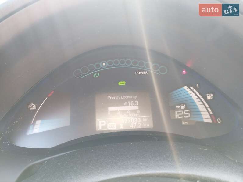 Хетчбек Nissan Leaf 2014 в Києві