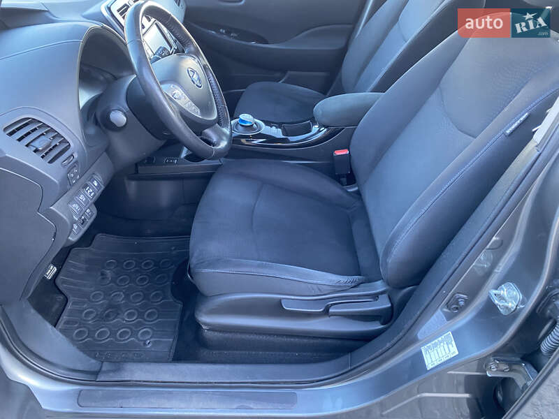 Хетчбек Nissan Leaf 2014 в Рівному фото 11 Хетчбек Nissan Leaf 2014 в Рівному