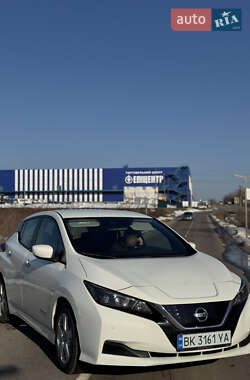 Хэтчбек Nissan Leaf 2018 в Ровно