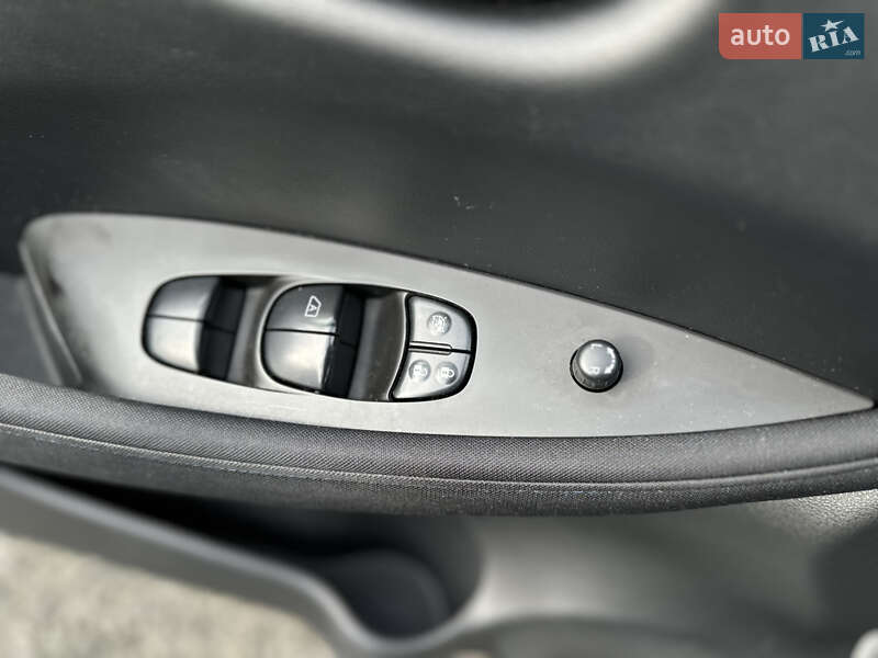 Хэтчбек Nissan Leaf 2022 в Луцке фото 31 Хэтчбек Nissan Leaf 2022 в Луцке