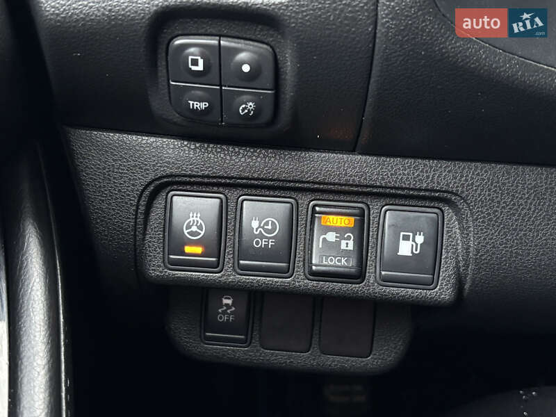 Хэтчбек Nissan Leaf 2015 в Каменец-Подольском