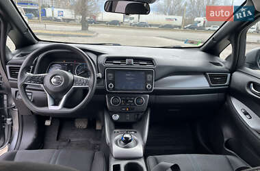 Хэтчбек Nissan Leaf 2021 в Днепре