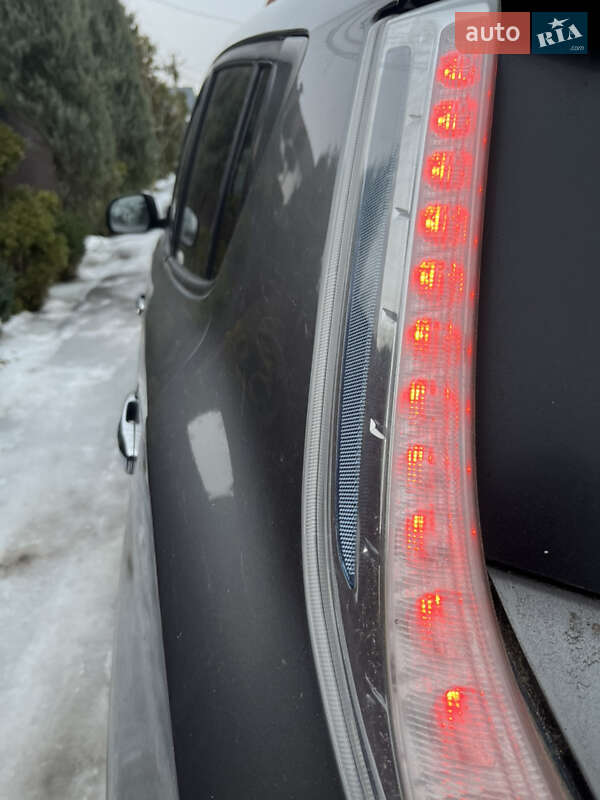 Хетчбек Nissan Leaf 2014 в Полтаві