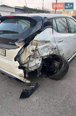 Хетчбек Nissan Leaf 2018 в Києві