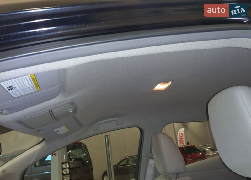 Хэтчбек Nissan Leaf 2012 в Львове