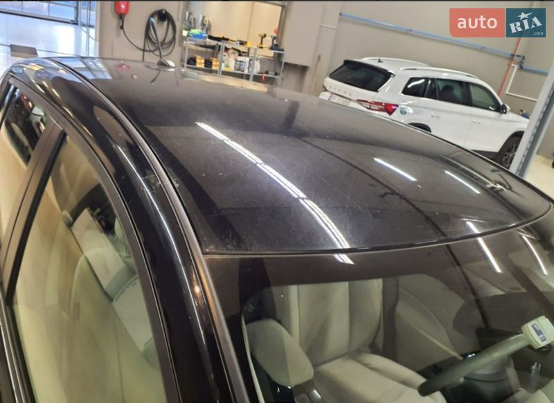 Хэтчбек Nissan Leaf 2012 в Львове