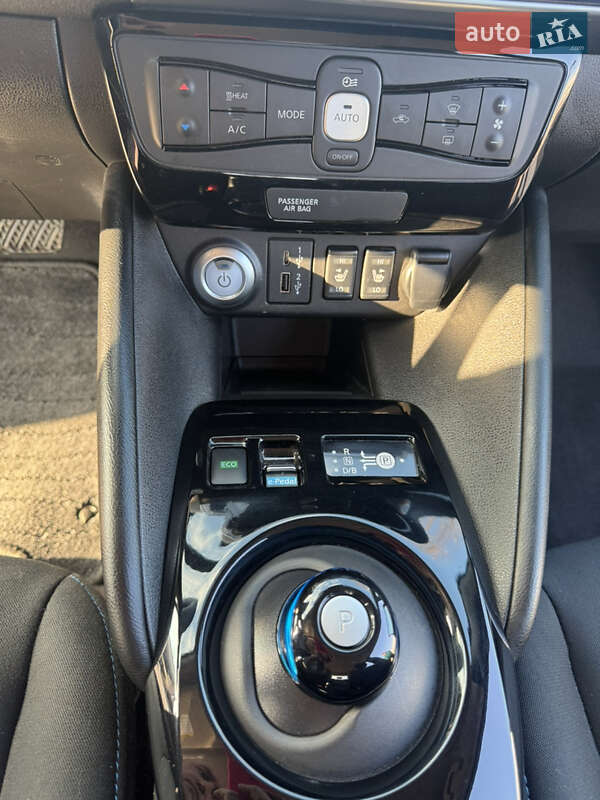 Хетчбек Nissan Leaf 2024 в Шептицькому
