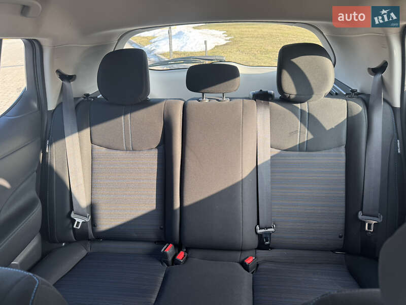 Хетчбек Nissan Leaf 2024 в Шептицькому