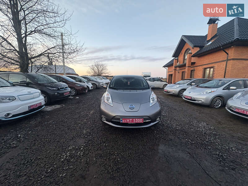 Хетчбек Nissan Leaf 2016 в Луцьку