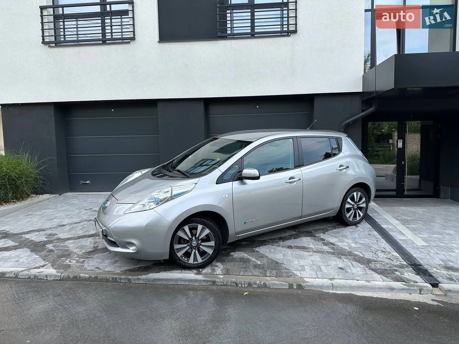 2015 Nissan Leaf - мініатюра 10