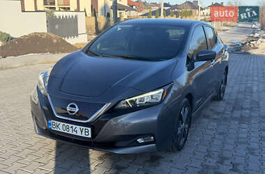 Хэтчбек Nissan Leaf 2018 в Ровно