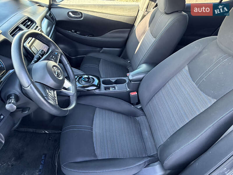 Хэтчбек Nissan Leaf 2018 в Ровно