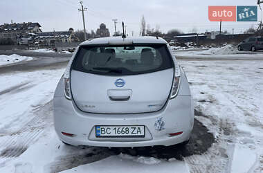 Хэтчбек Nissan Leaf 2013 в Львове