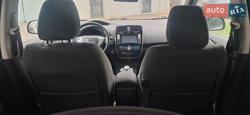 Хетчбек Nissan Leaf 2014 в Млиніві