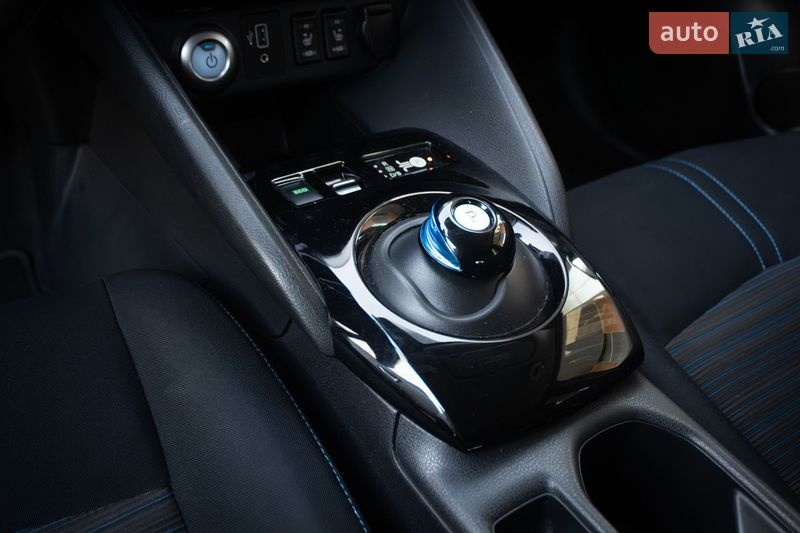 Хетчбек Nissan Leaf 2020 в Києві