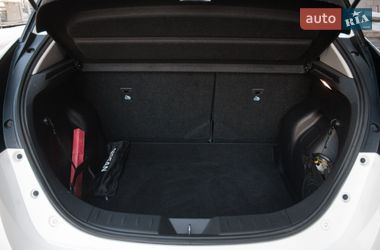 Хетчбек Nissan Leaf 2020 в Києві