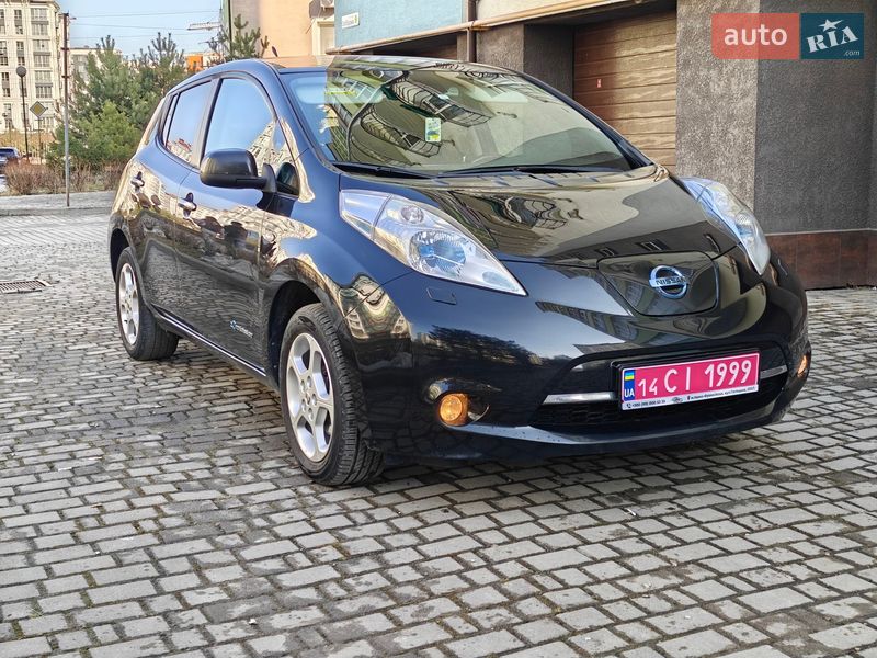 Хэтчбек Nissan Leaf 2014 в Ивано-Франковске