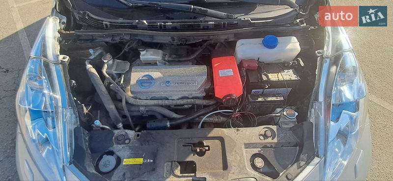 Хэтчбек Nissan Leaf 2012 в Ивано-Франковске фото 7 Хэтчбек Nissan Leaf 2012 в Ивано-Франковске