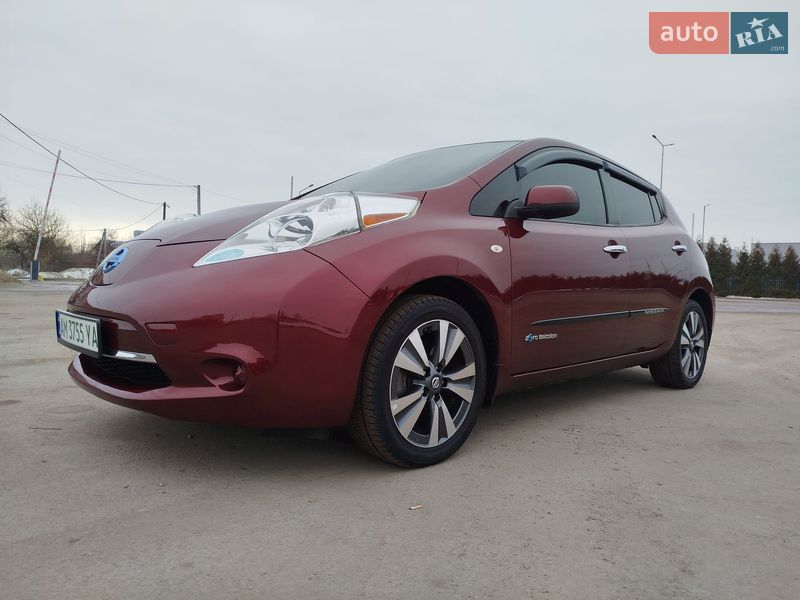 Хетчбек Nissan Leaf 2016 в Житомирі