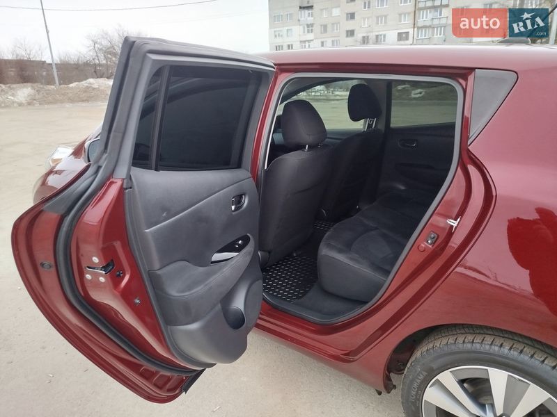 Хетчбек Nissan Leaf 2016 в Житомирі