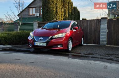Хетчбек Nissan Leaf 2018 в Рівному