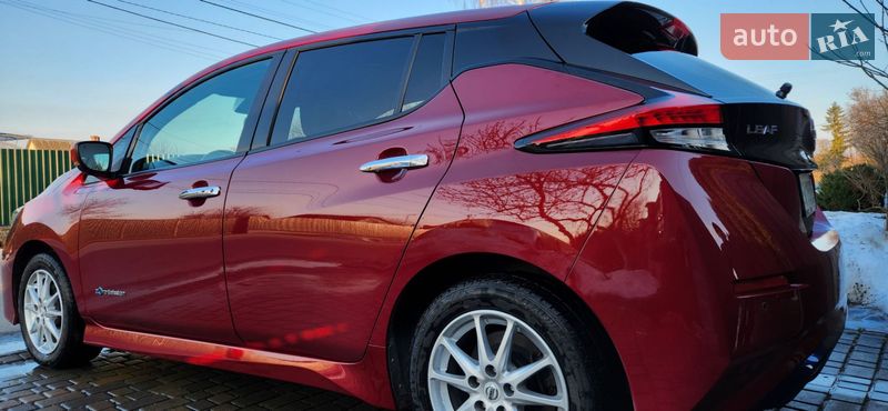 Хэтчбек Nissan Leaf 2018 в Ровно