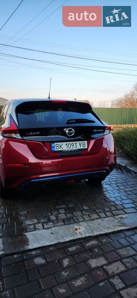 Хэтчбек Nissan Leaf 2018 в Ровно