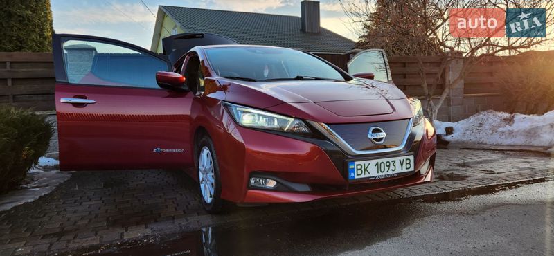 Хэтчбек Nissan Leaf 2018 в Ровно