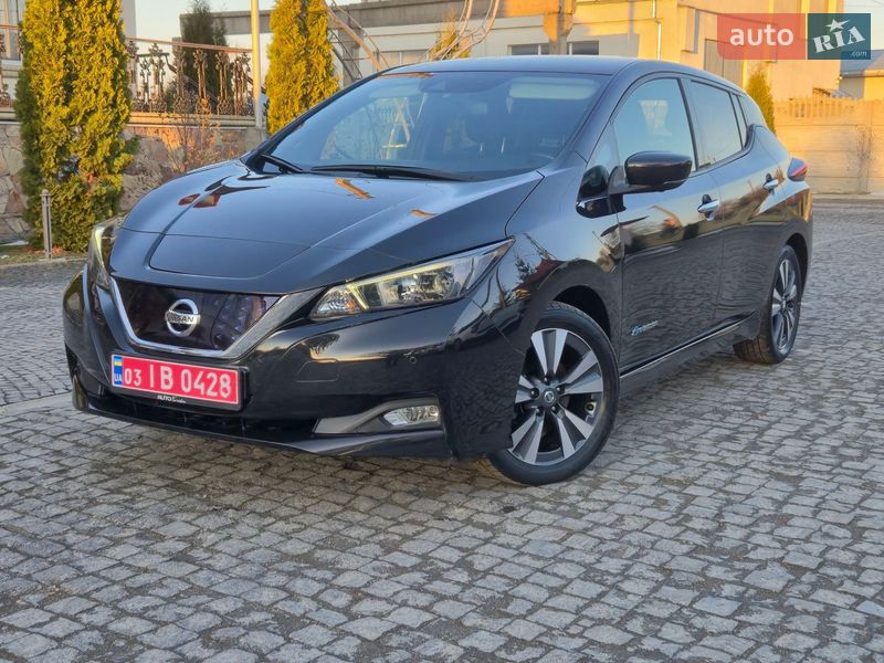 Хетчбек Nissan Leaf 2018 в Золочеві