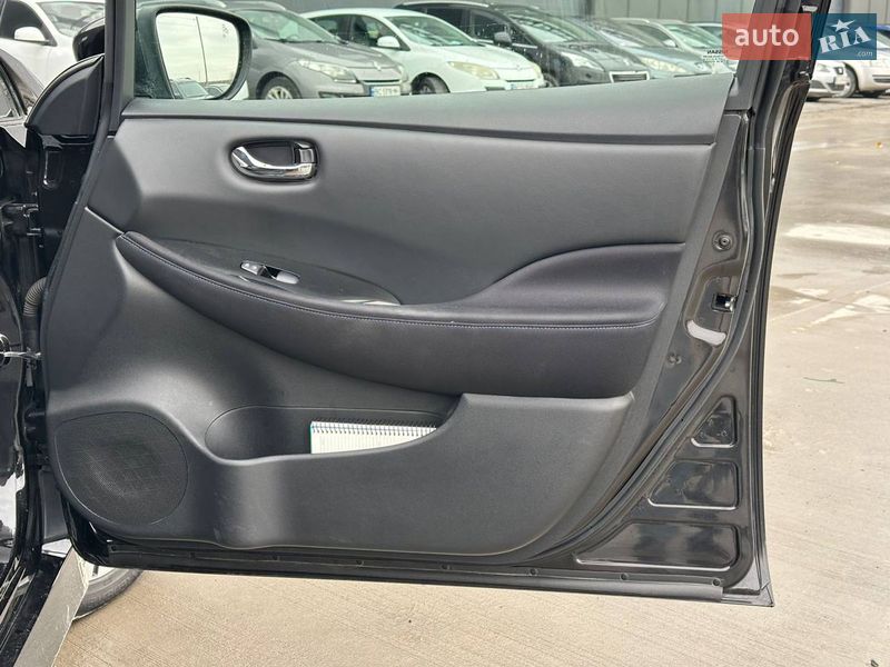 Хетчбек Nissan Leaf 2018 в Львові