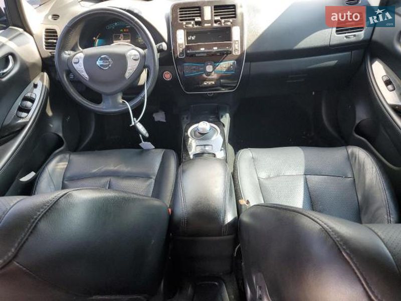 Хэтчбек Nissan Leaf 2014 в Львове