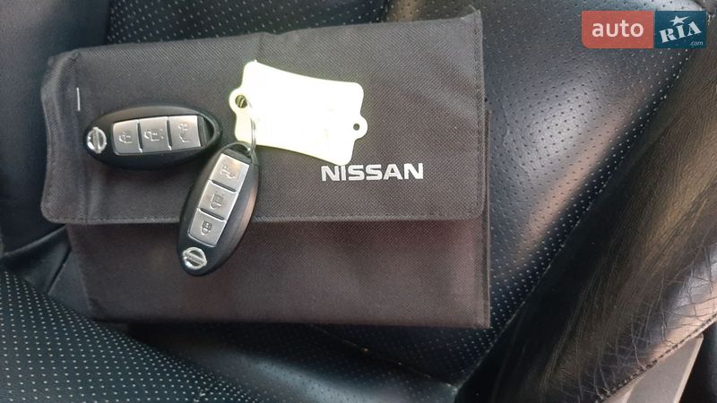 Хэтчбек Nissan Leaf 2014 в Луцке