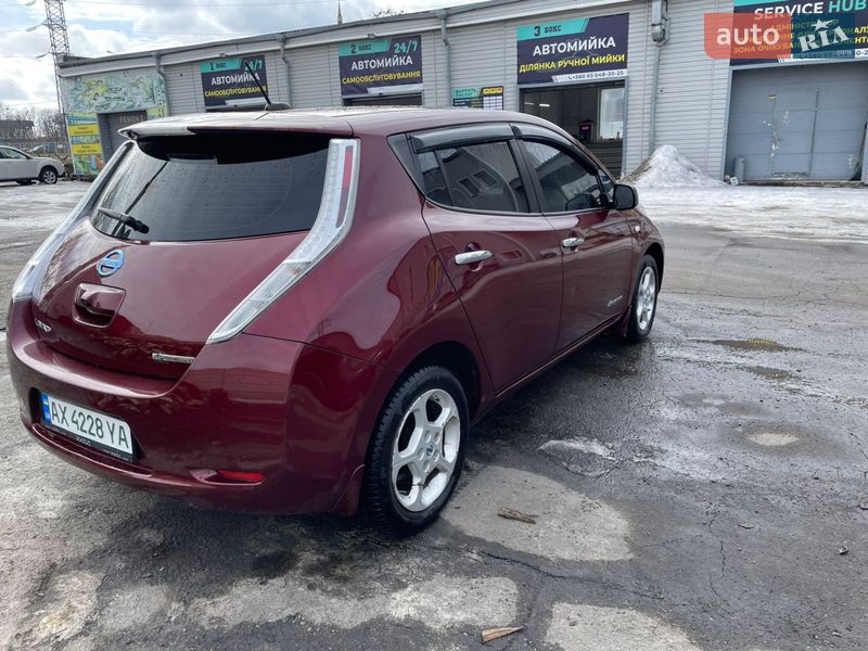 Хэтчбек Nissan Leaf 2017 в Харькове