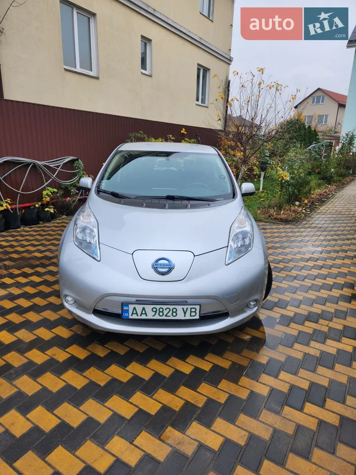 2016 Nissan Leaf - мініатюра 10