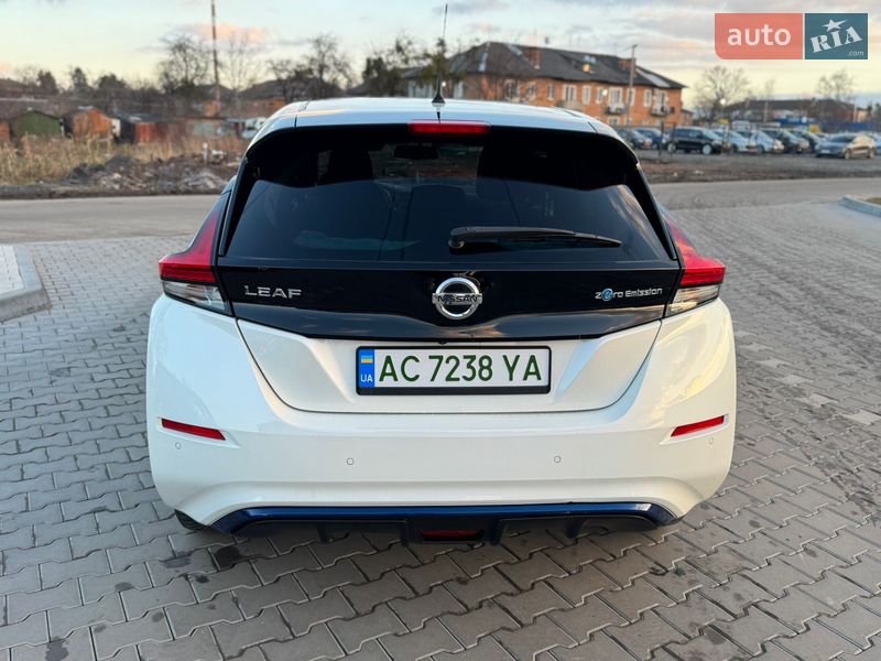 Хэтчбек Nissan Leaf 2018 в Владимире