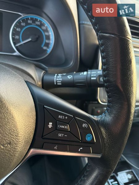 Хэтчбек Nissan Leaf 2018 в Владимире