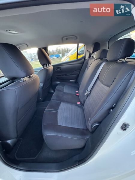 Хэтчбек Nissan Leaf 2018 в Владимире