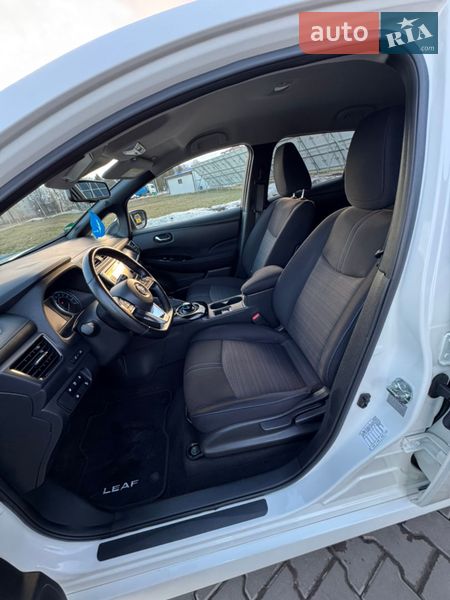 Хэтчбек Nissan Leaf 2018 в Владимире