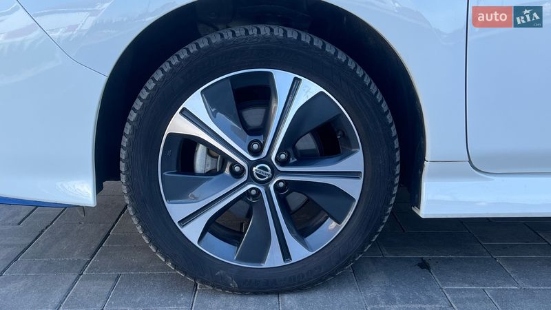 Хетчбек Nissan Leaf 2019 в Луцьку
