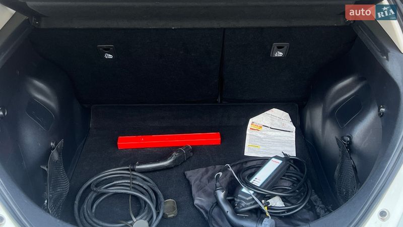 Хетчбек Nissan Leaf 2019 в Луцьку