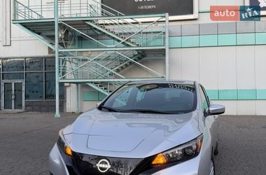 Хетчбек Nissan Leaf 2024 в Одесі