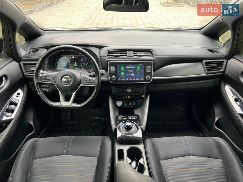 Хэтчбек Nissan Leaf 2020 в Днепре