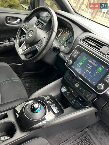 Хэтчбек Nissan Leaf 2020 в Днепре