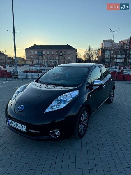 Хетчбек Nissan Leaf 2013 в Вінниці