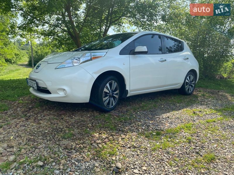 Хэтчбек Nissan Leaf 2016 в Тернополе