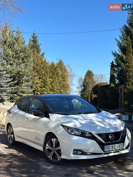 Хетчбек Nissan Leaf 2018 в Львові