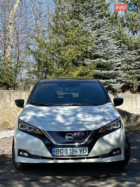 Хетчбек Nissan Leaf 2018 в Львові